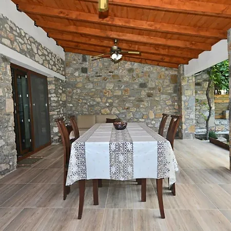 Paradise House *